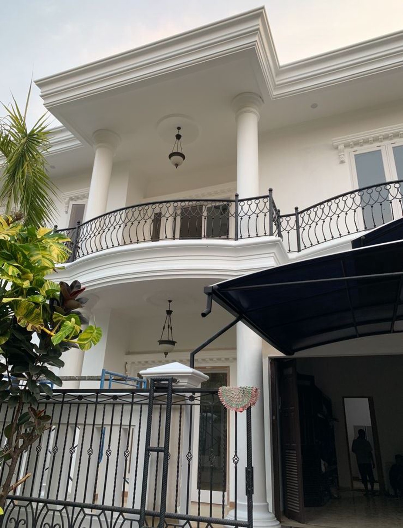 Rumah Bagus, luxury, siap huni dalam Cluster dekat dengan CBD Bintaro