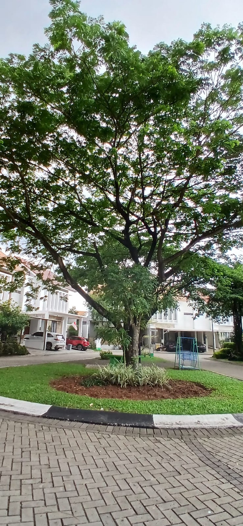 Rumah siap huni, bebas banjir da;am cluster di Bintaro Sektor 9