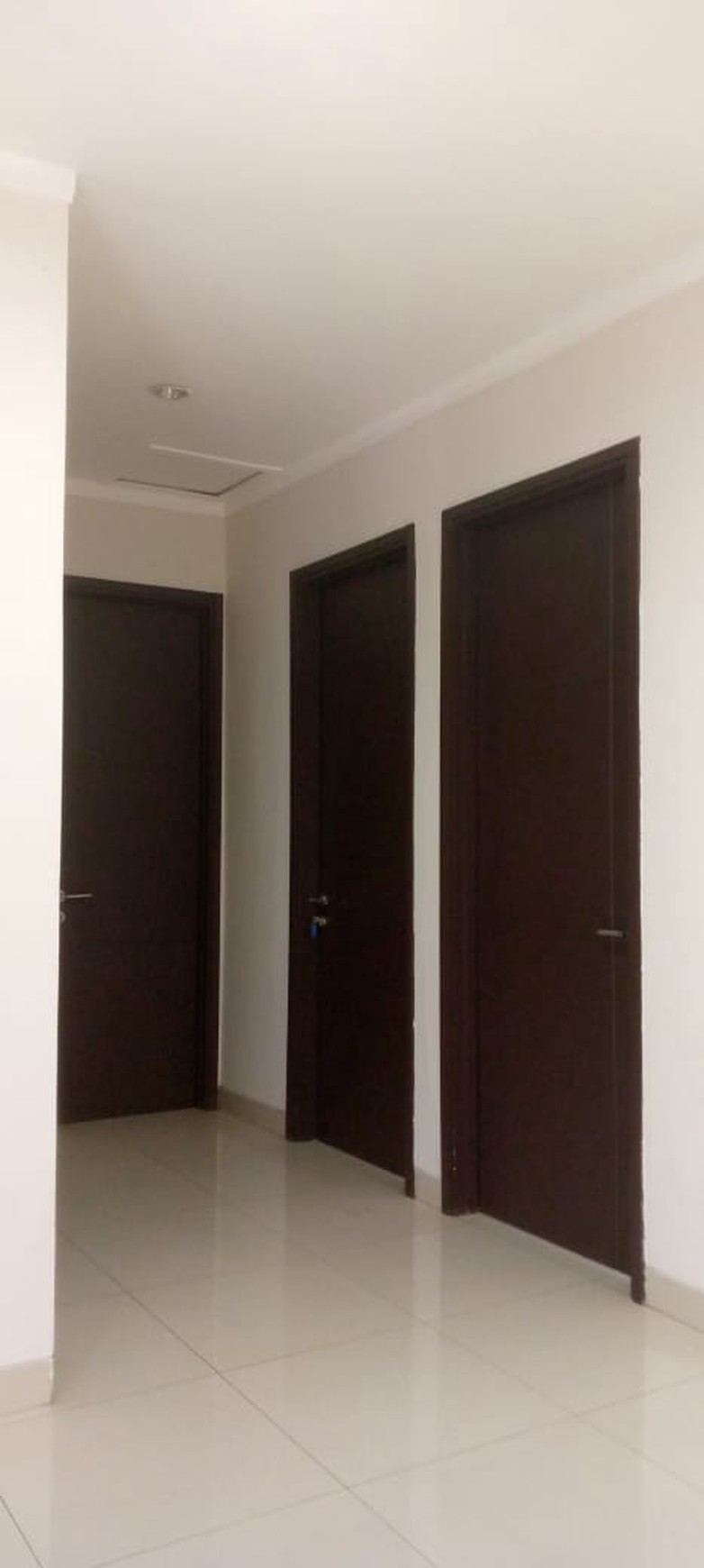 Rumah bagus, Semi furnished dalam cluster di Bintaro Sektor 9.