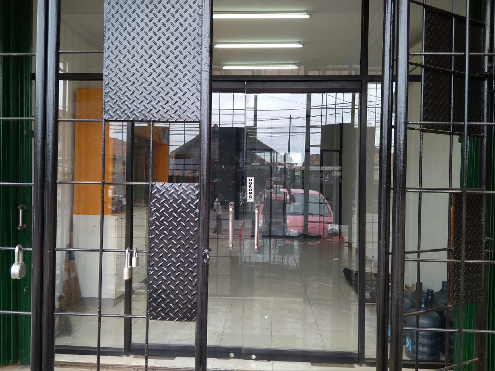 Ruko jl Jombang Raya dekat sek 9 BinJay