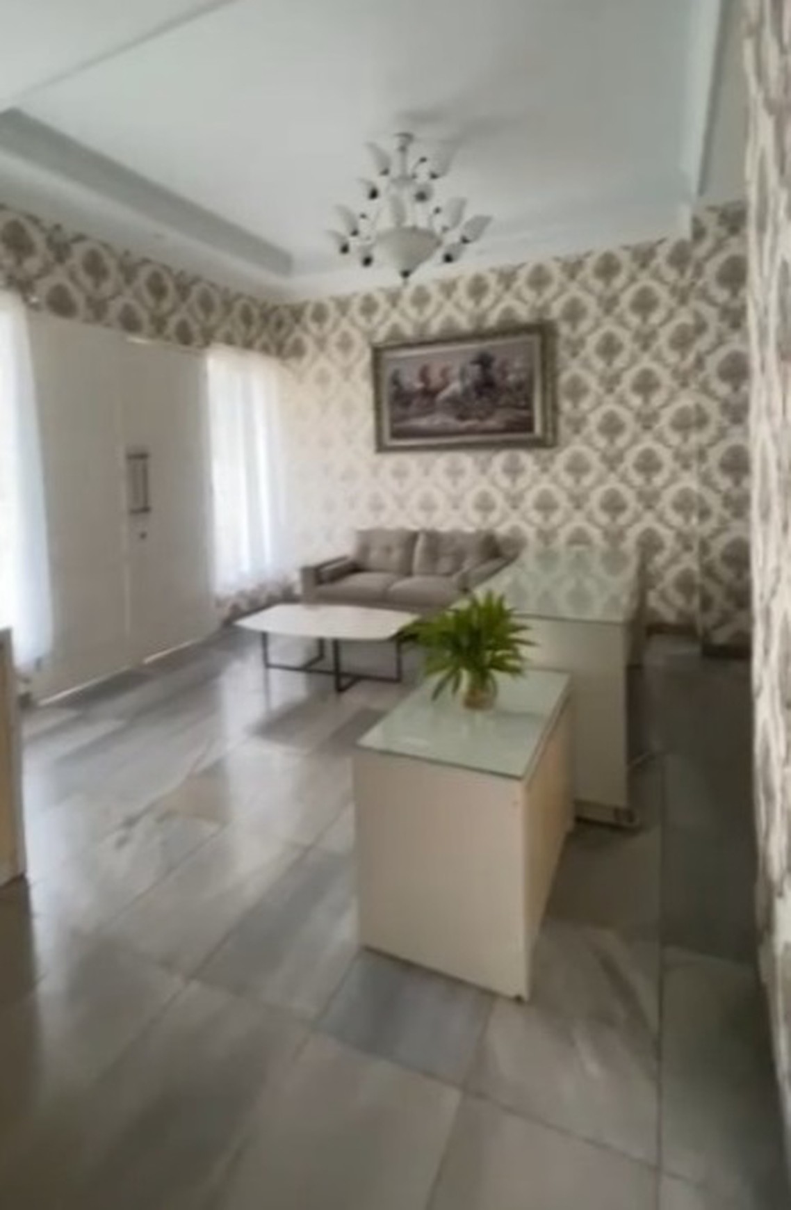 Dijual Rumah Mewah & Luas di Bambu Apus, Jakarta Timur