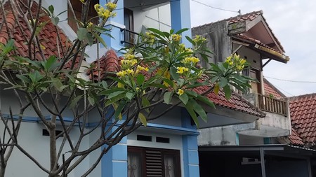 Rumah Tinggal 2 Lantai dalam Perum Citra Alam Sejahtera Ngaglik Sleman 