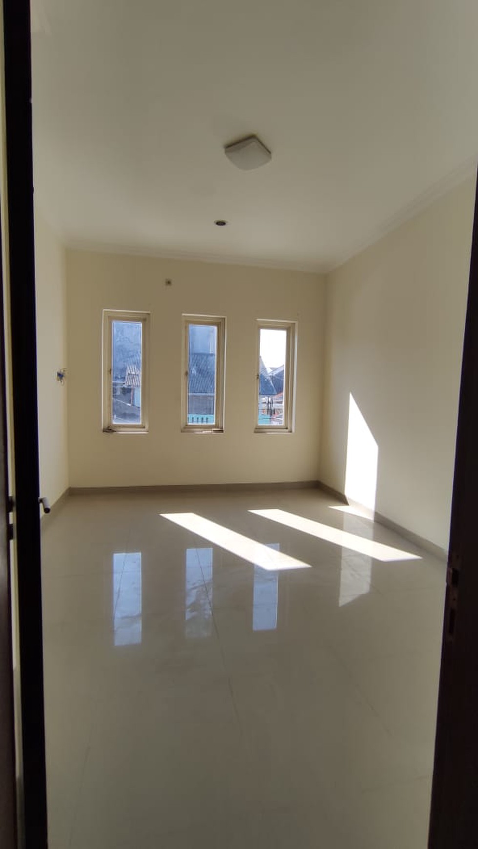DIJUAL MURAH! Rumah di Darmo Permai Utara Siap Huni & Sudah Renovasi