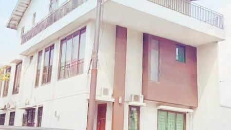 Ruko Siap Pakai Di Jl Damai Buntu Cipete Utara Jakarta Selatan
