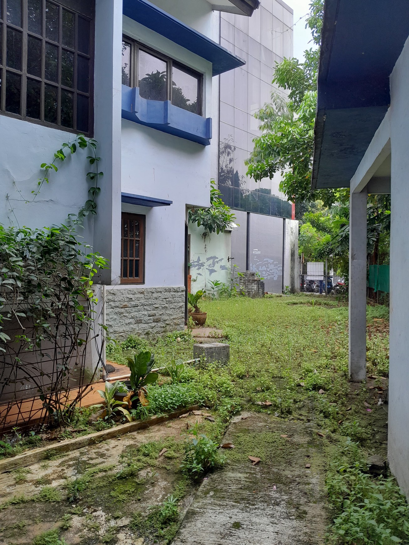 Rumah Bagus Di RC Veteran, Jl Garuda Veteran Bintaro Jakarta Selatan