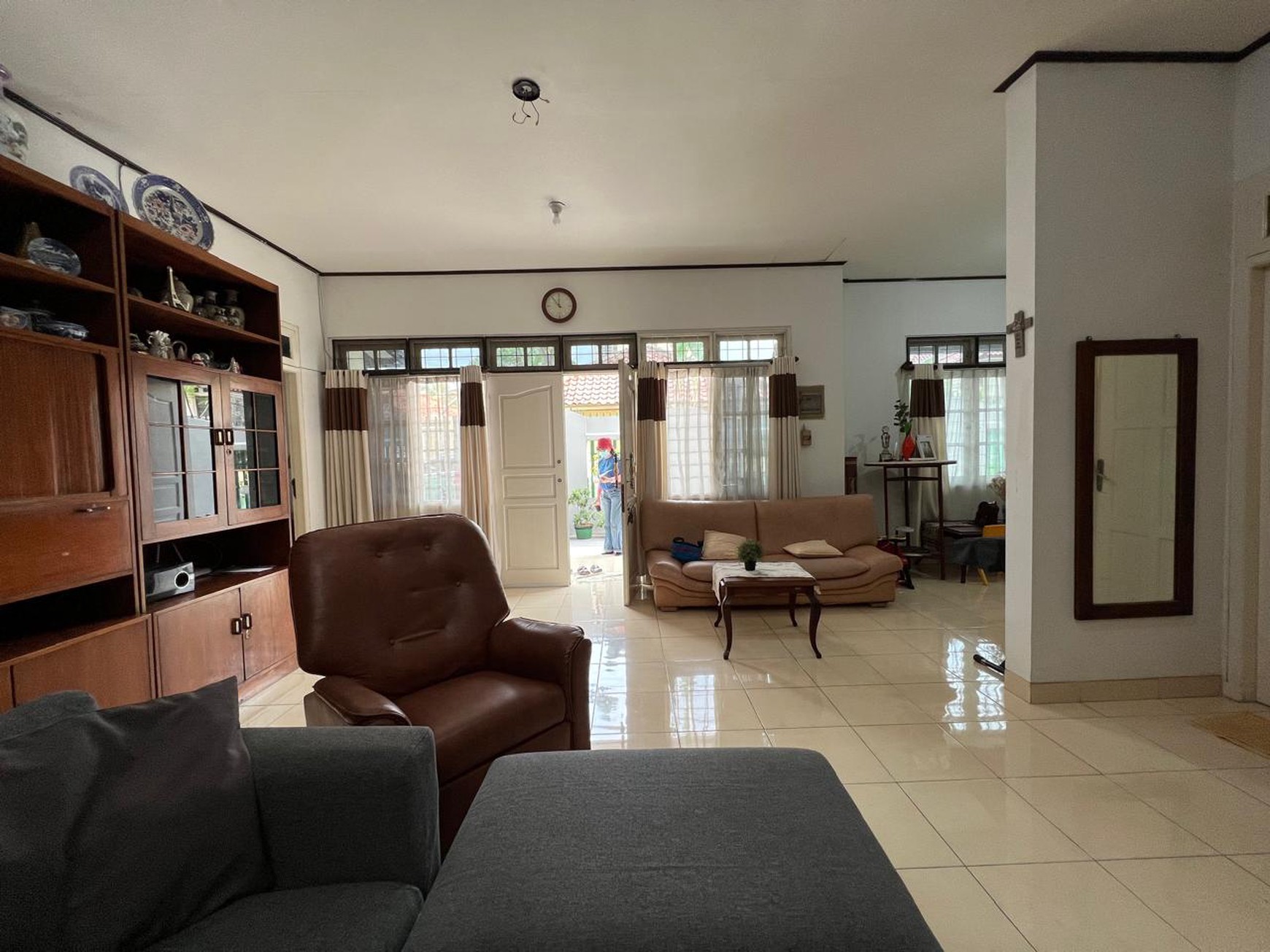 Rumah Bagus Di Jl Karya, Komp Caltex Cirendeu Jakarta Selatan