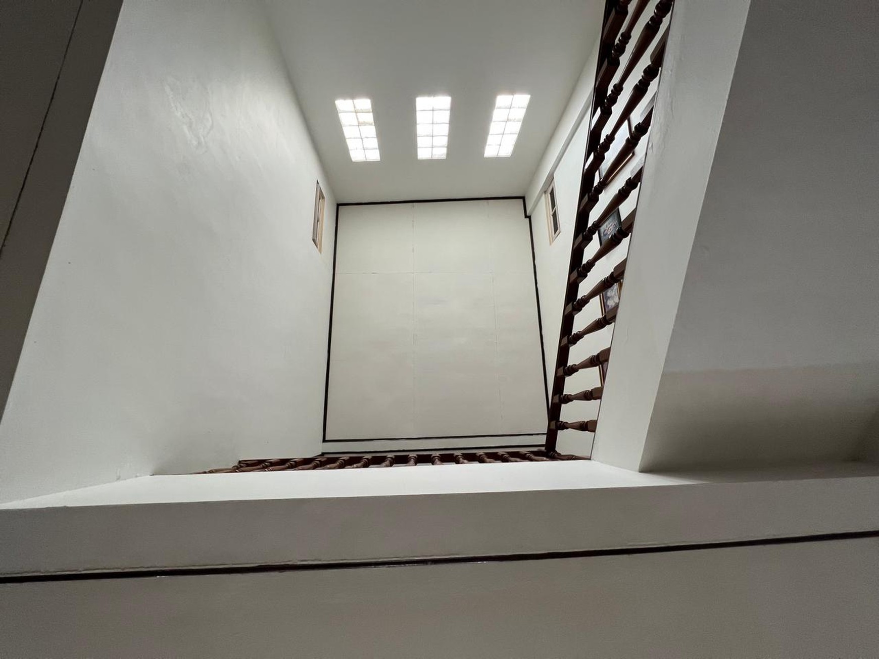 Rumah Bagus Di Jl Karya, Komp Caltex Cirendeu Jakarta Selatan