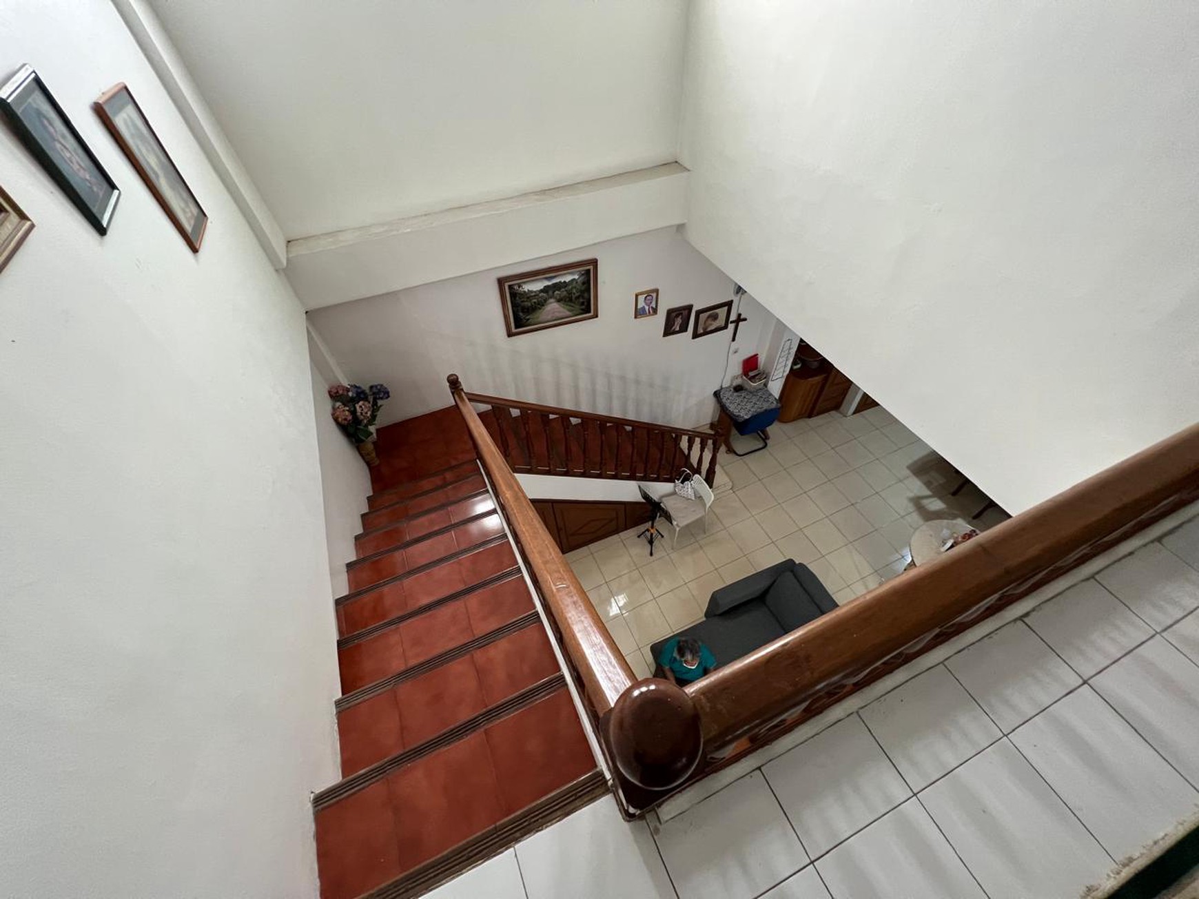 Rumah Bagus Di Jl Karya, Komp Caltex Cirendeu Jakarta Selatan