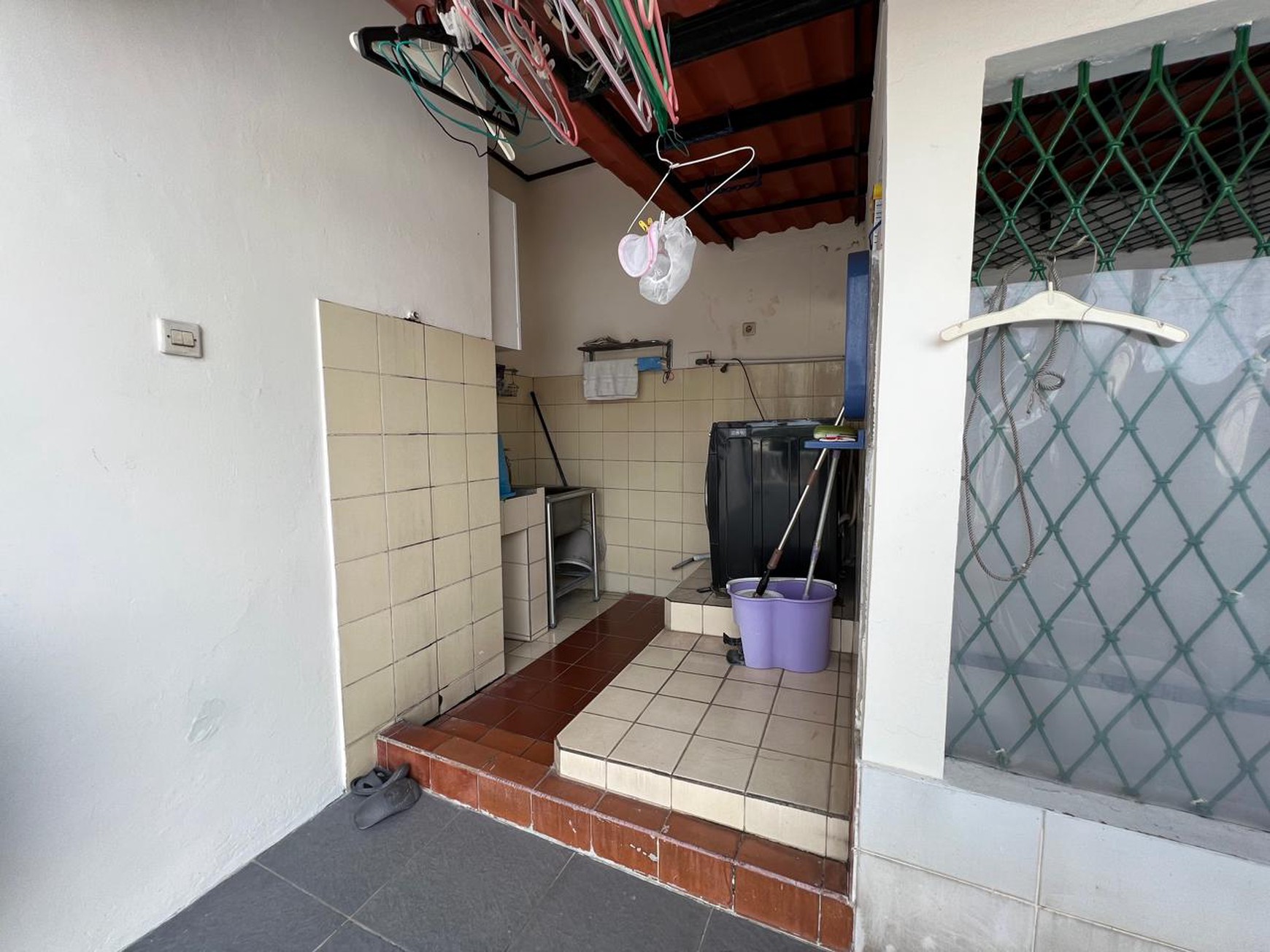 Rumah Bagus Di Jl Karya, Komp Caltex Cirendeu Jakarta Selatan