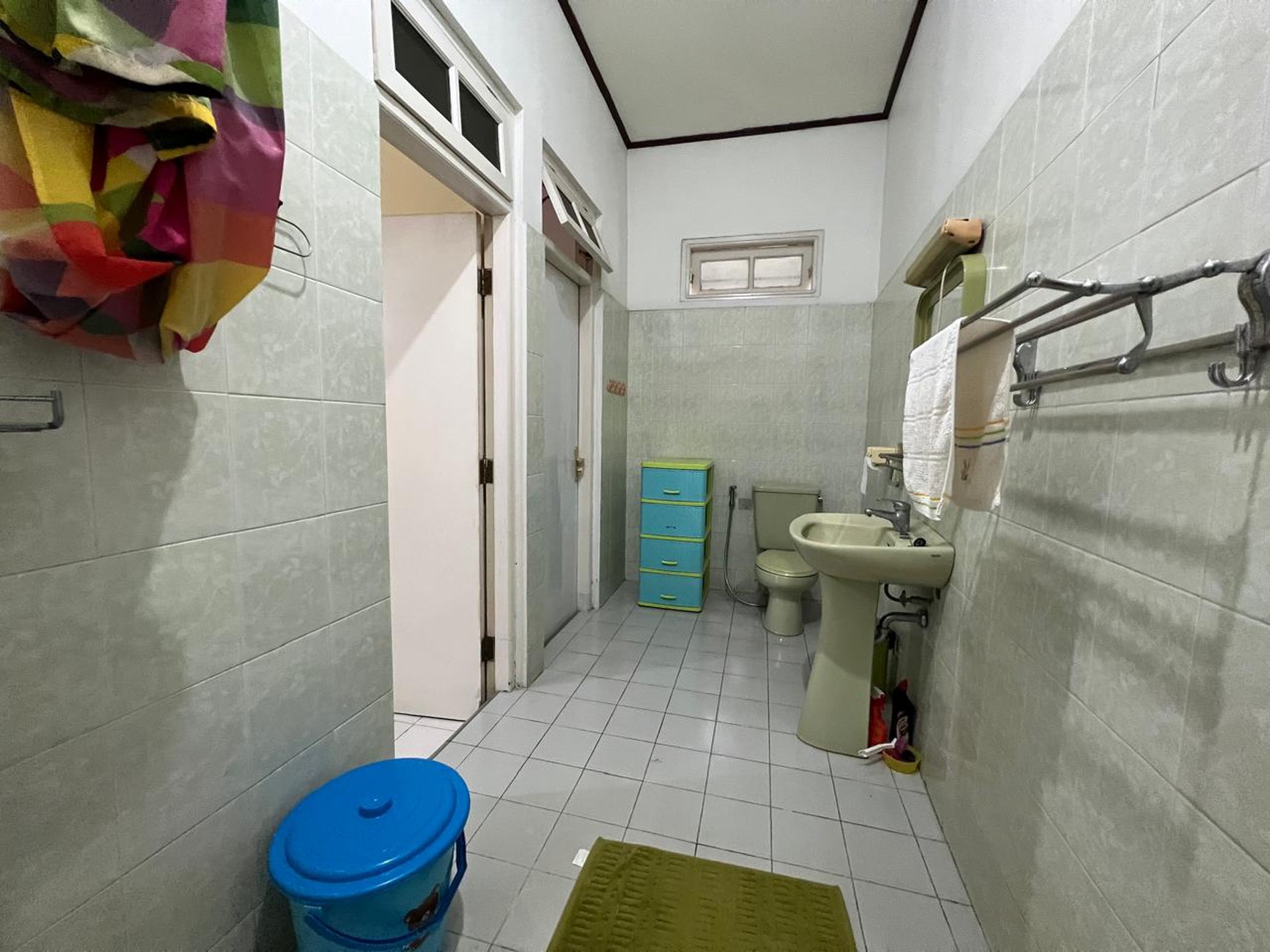 Rumah Bagus Di Jl Karya, Komp Caltex Cirendeu Jakarta Selatan
