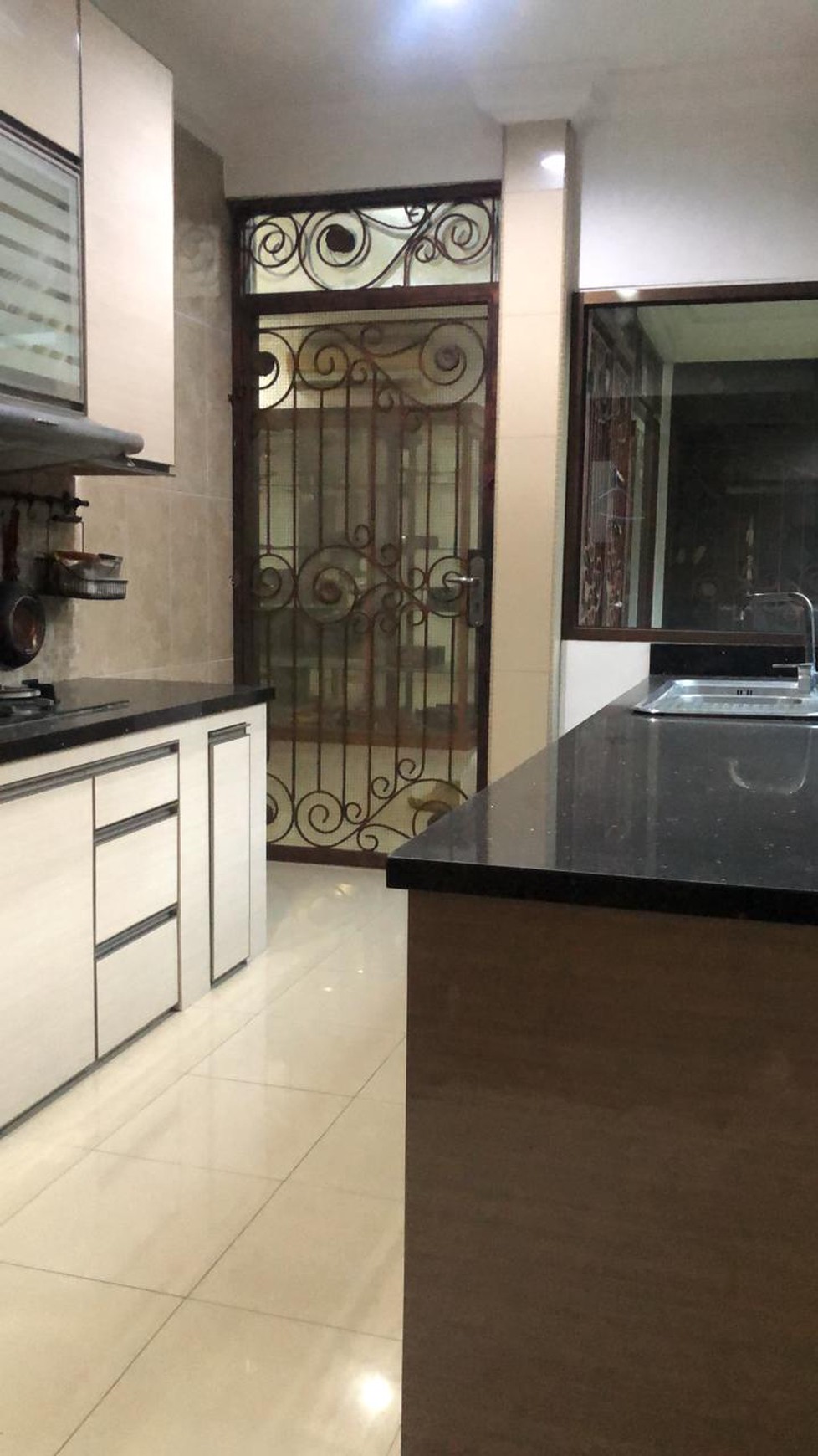Rumah Bagus Di Giri Loka, Jl Merbabu Raya BSD Tangerang Selatan