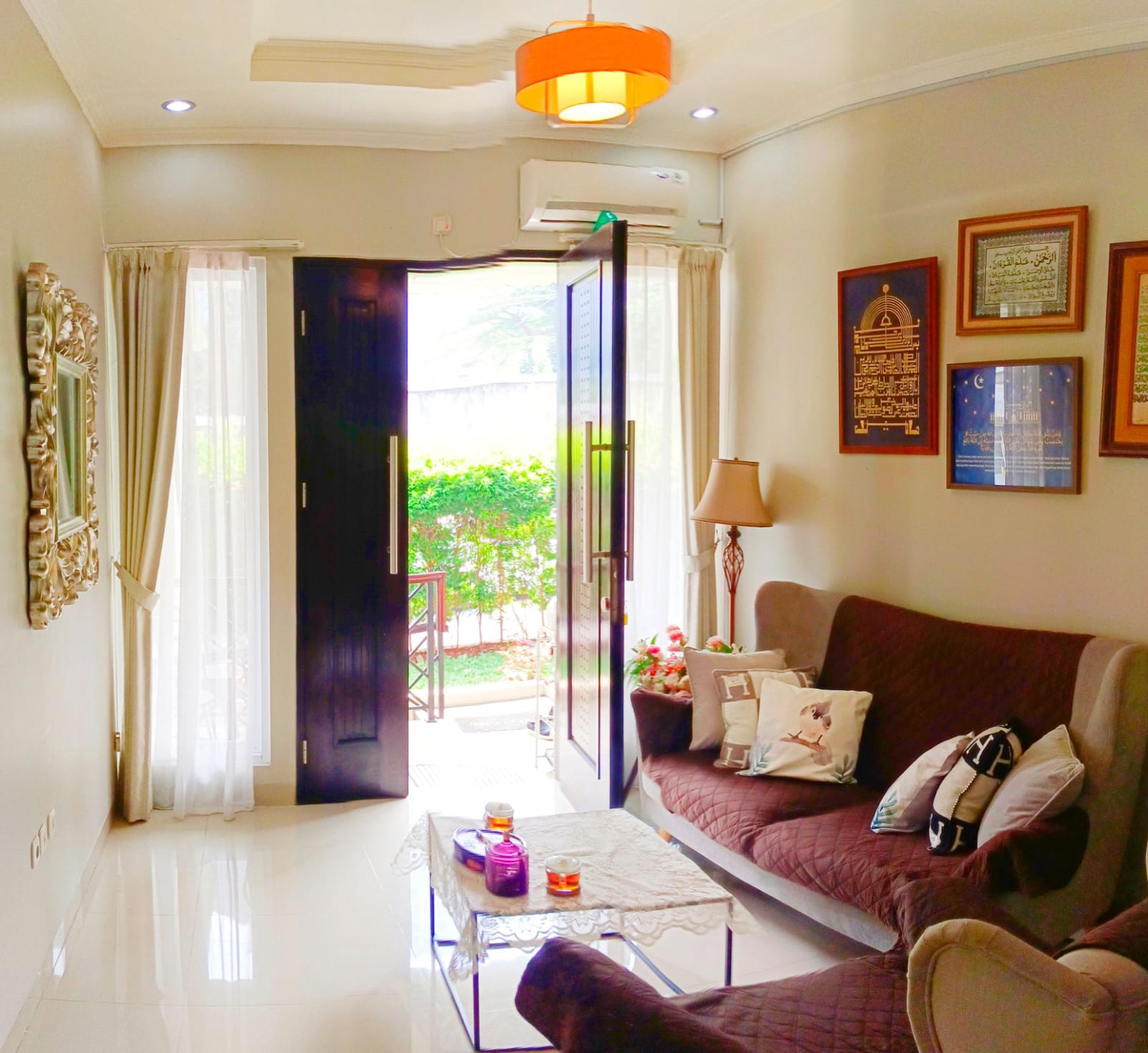 Di Jual Rumah Premium 2 LT Bonus Furniture di Cluster Green Lovina, Cinere.