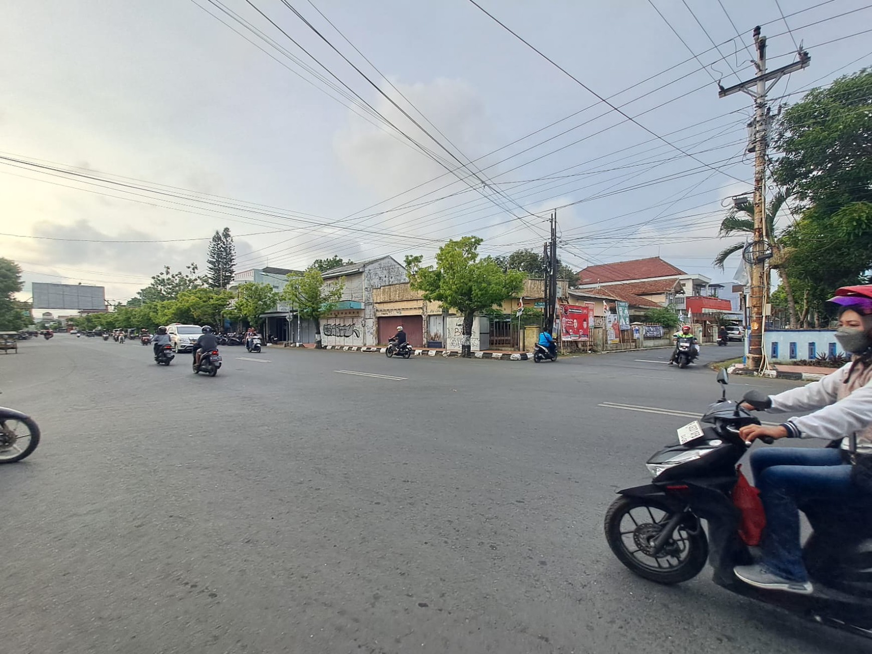 LAHAN KOMERSIL PINGGIR JALAN CILACAP SELATAN, AKSES MUDAH KE JERUKLEGI, MAJENANG, KESUGIHAN