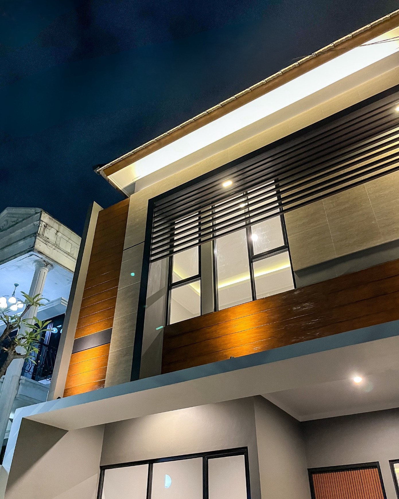 Rumah Bagus Siap Huni dan Asri di Dahlia Loka ,Graha Raya, Bintaro Jaya, Tangerang Selatan