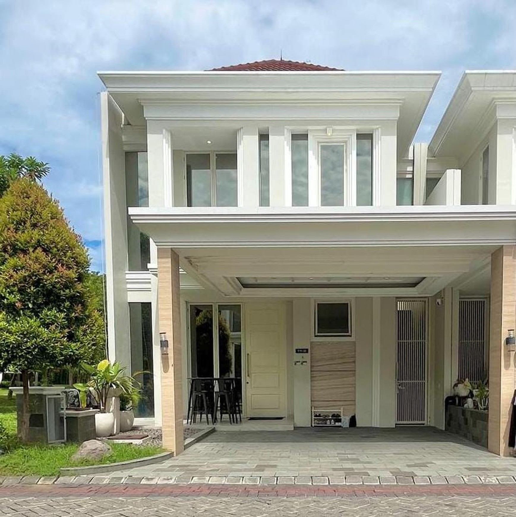 Dijual Rumah Full Furnished Grand Island Pakuwon City Surabaya Timur