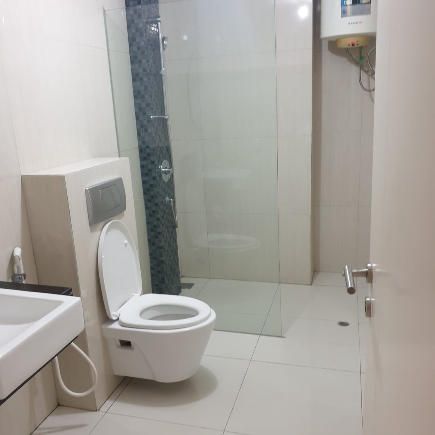 Disewakan Apartemen 1BR Via Vue Ciputra World Surabaya Barat