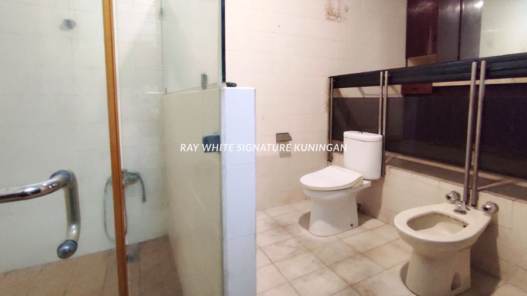 Dijual Rumah 2 Lantai Siap Huni