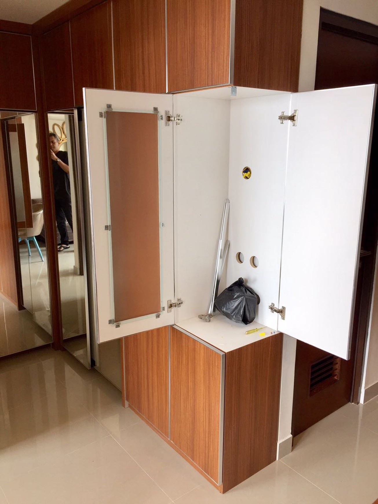 apart disewakan full furnish di sekitar sudriman n kuningan,mampang