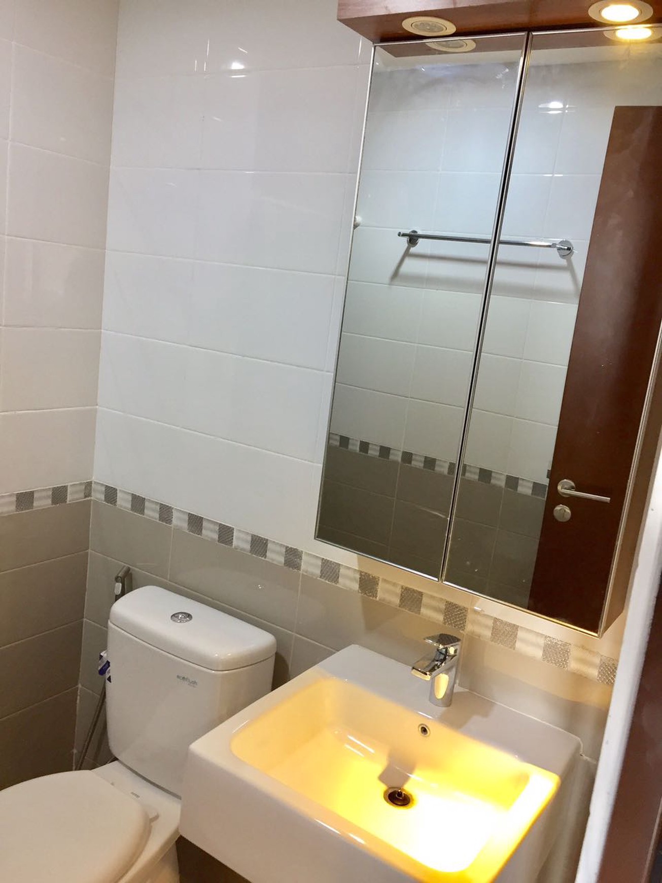 apart disewakan full furnish di sekitar sudriman n kuningan,mampang