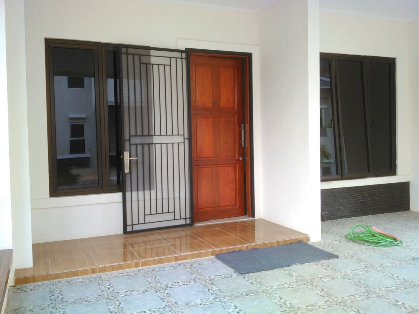 Rumah cluster Serpong Garden