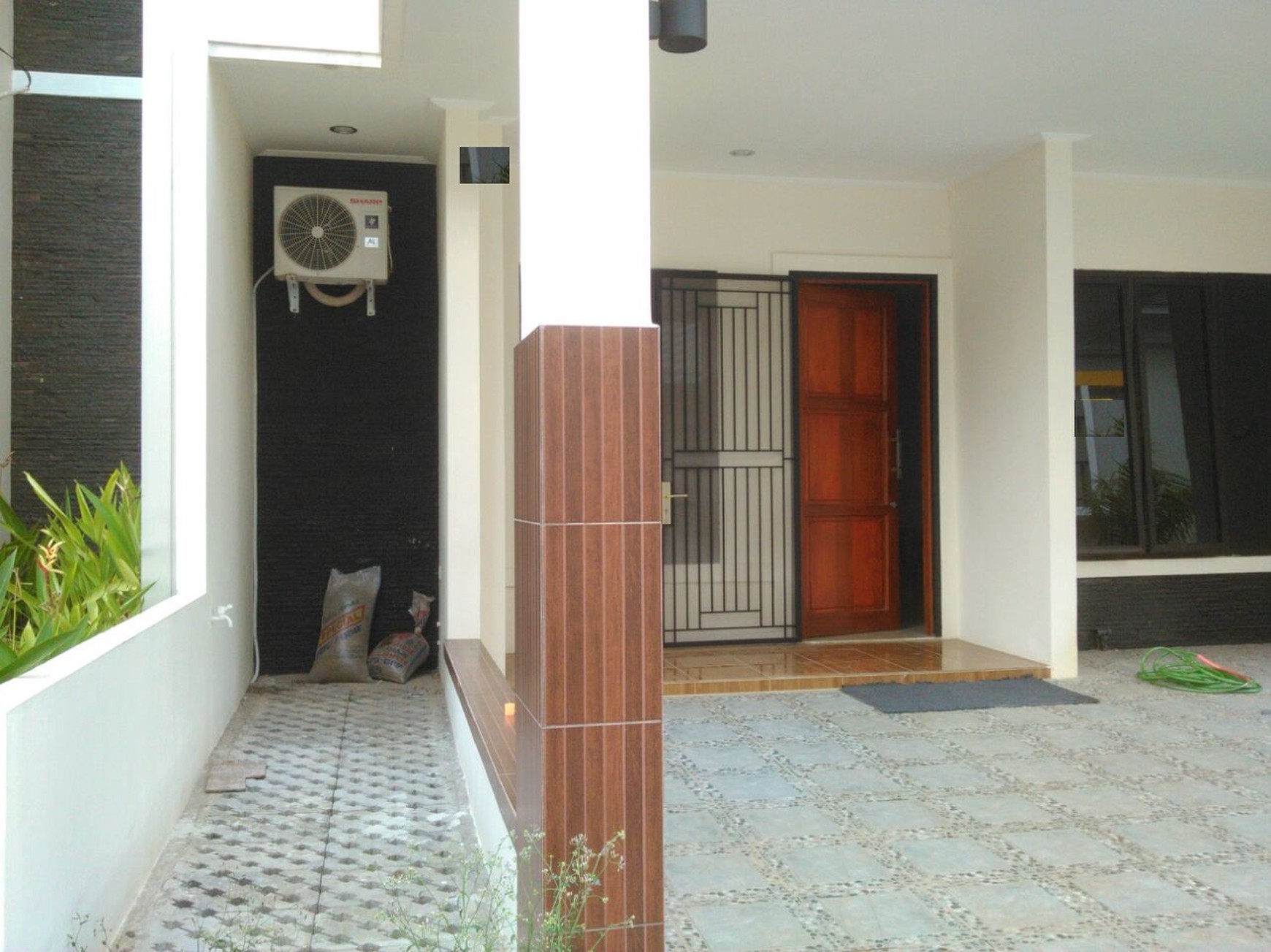 Rumah cluster Serpong Garden