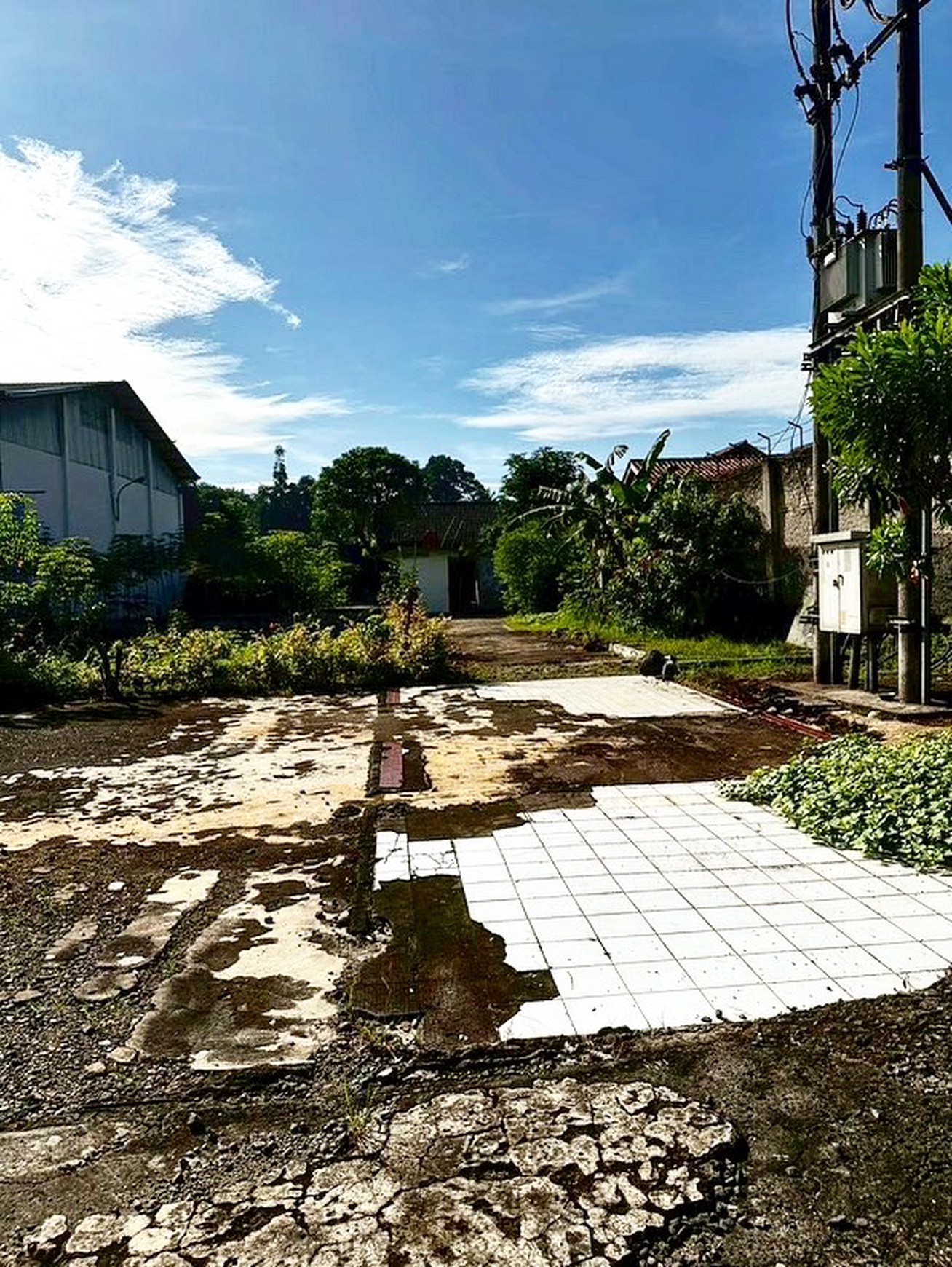 Gudang di kawasan Tajur Halang Bogor, cocok untuk di bangun cluster