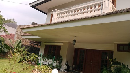 RUMAH CANTIK DI KAWASAN SENAYAN