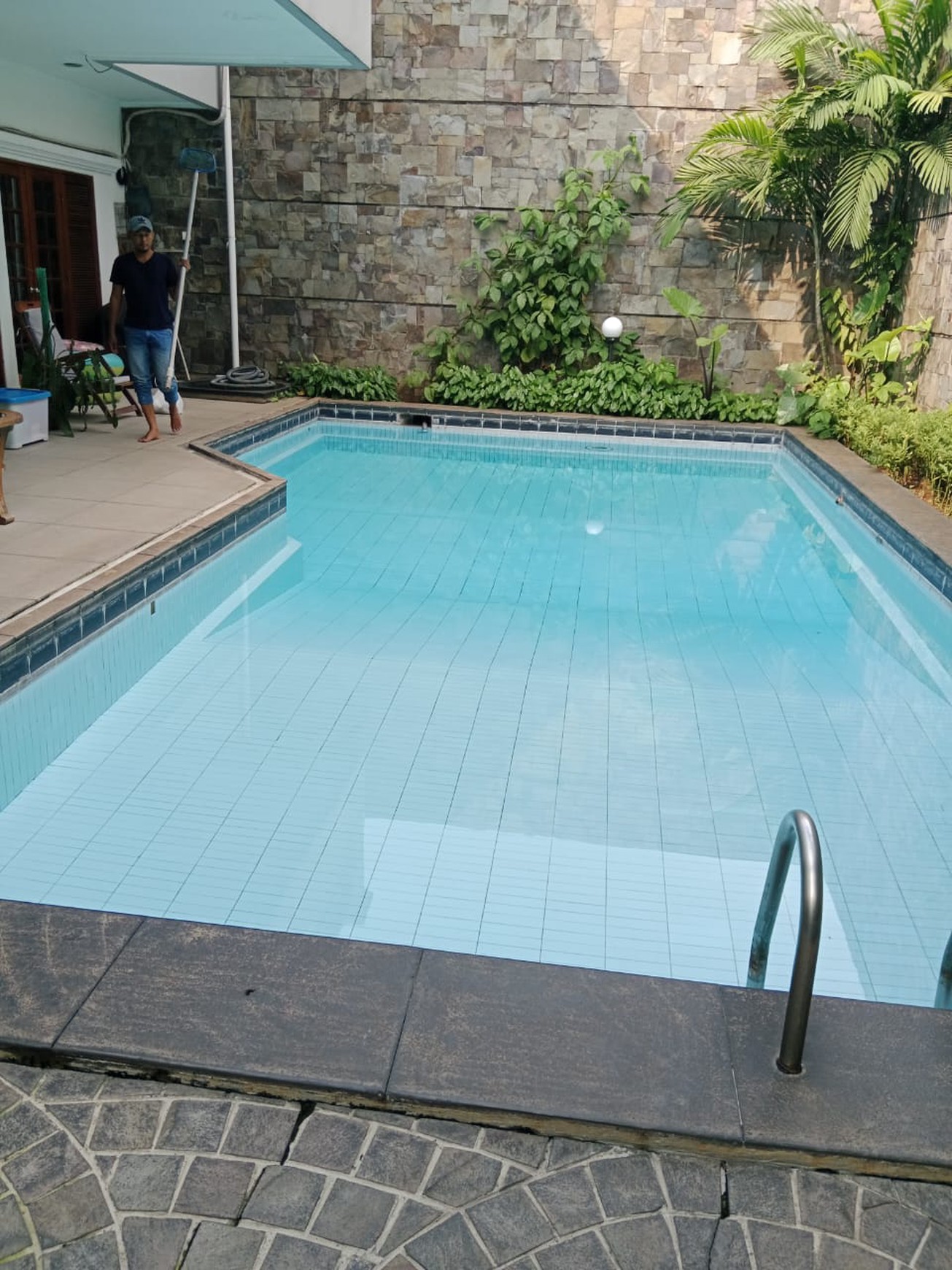 RUMAH CANTIK DI KAWASAN SENAYAN