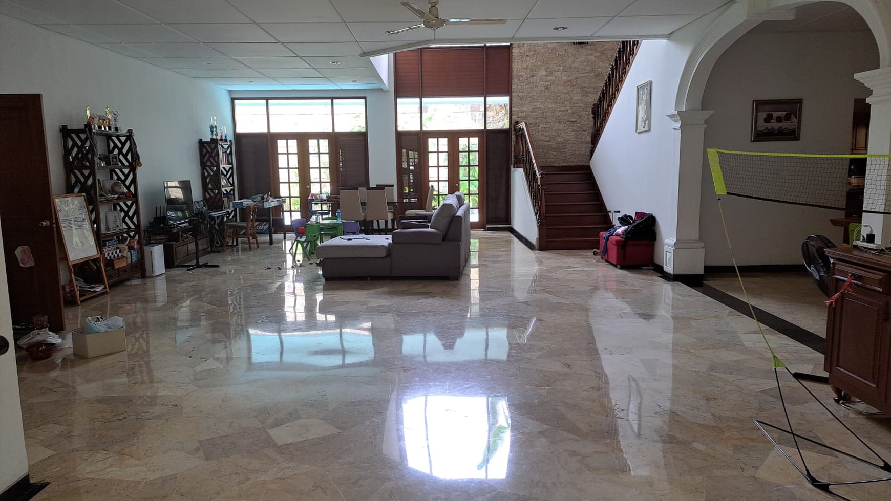 RUMAH CANTIK DI KAWASAN SENAYAN