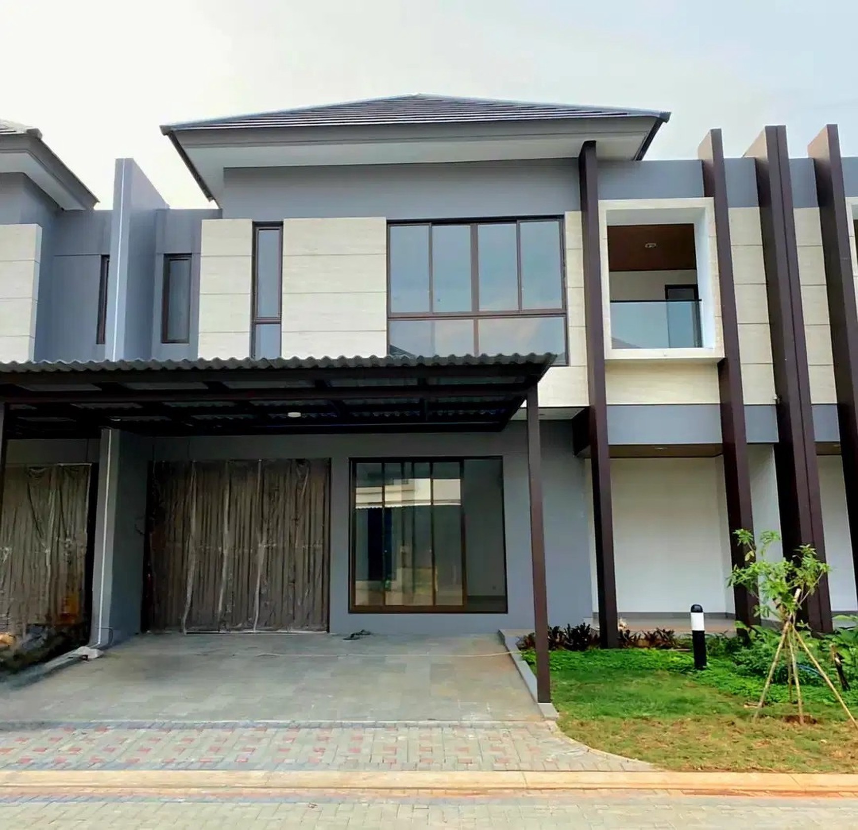 Flash Sale. Rumah mewah Mozia Amata, BSD