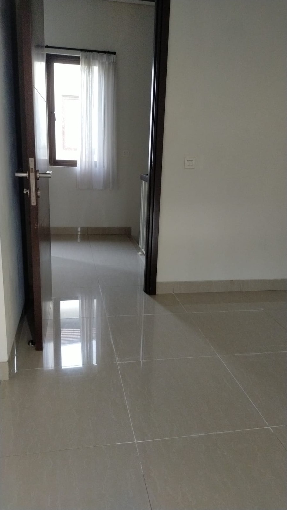 Best Price. Rumah modern Mozia Avezza, BSD