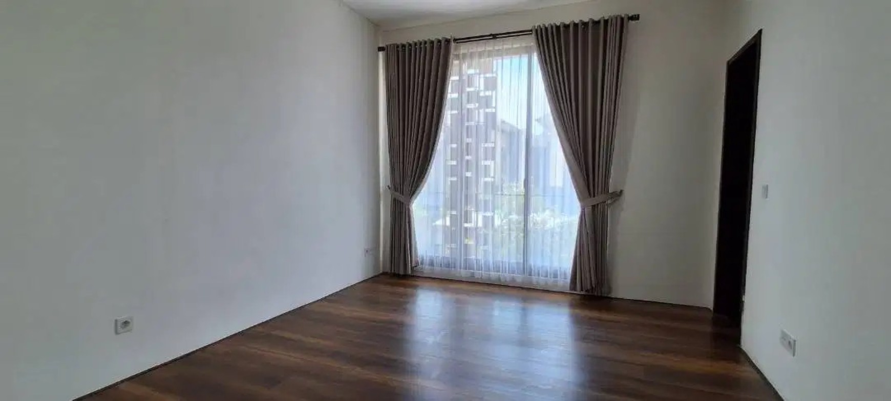 Rent. Rumah bagus Mozia Aure, BSD