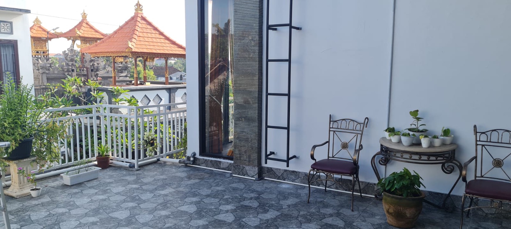 Freehold-Family-Friendly House for Sale in Padang Sambian, Bali