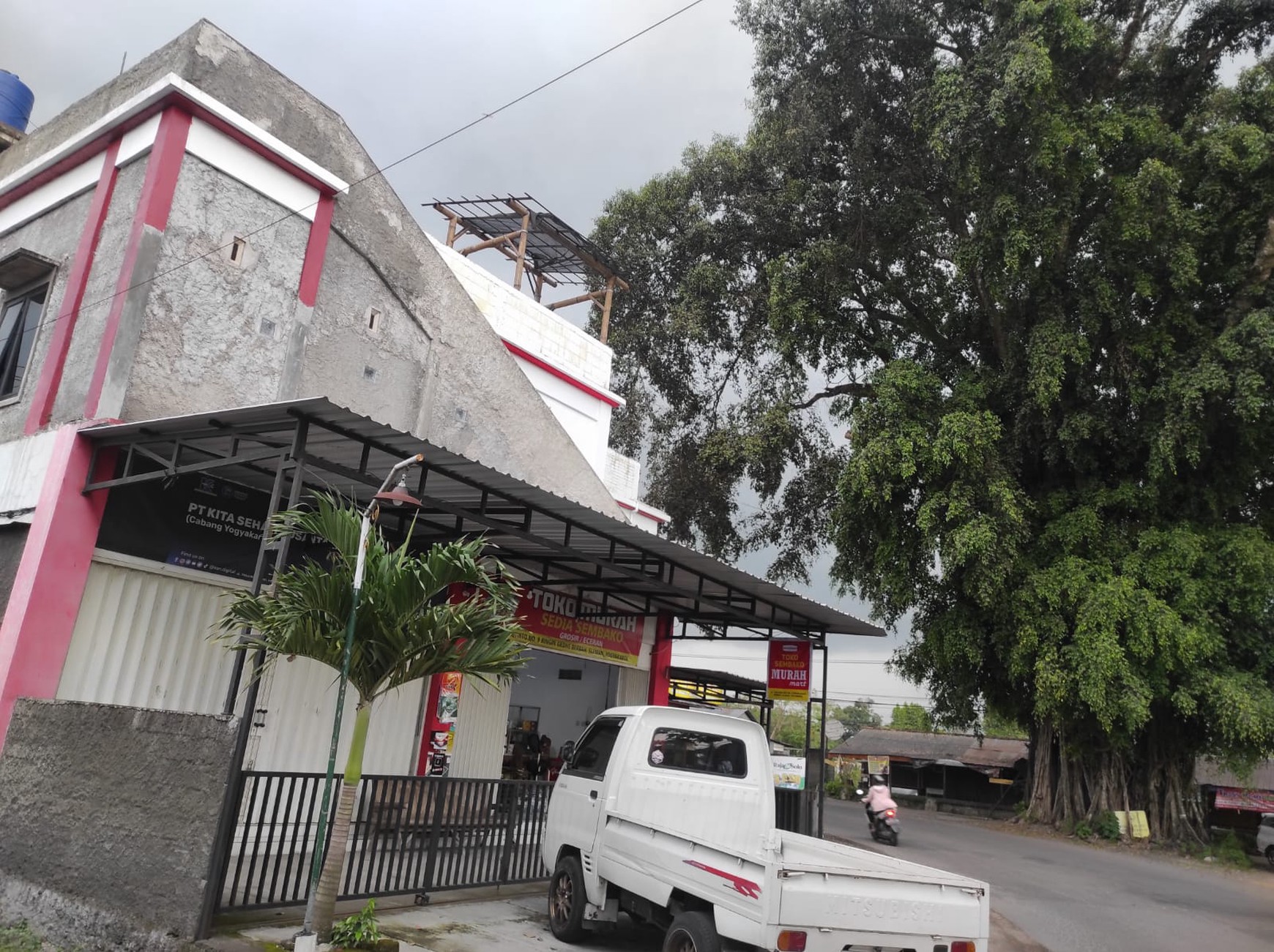 Ruko 3 Lantai Cocok Untuk Usaha Lokasi Berbah Sleman 