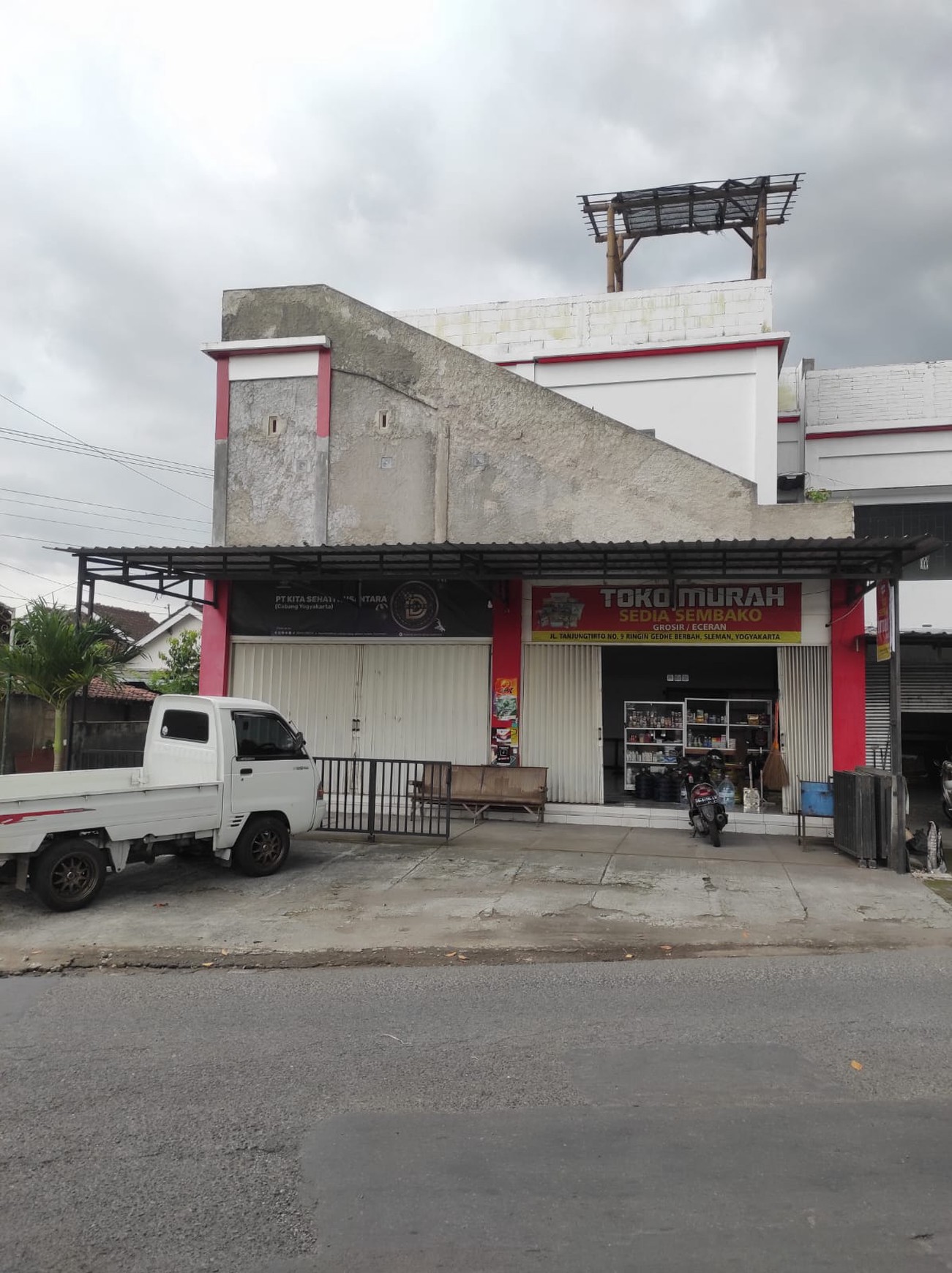 Ruko 3 Lantai Cocok Untuk Usaha Lokasi Berbah Sleman 