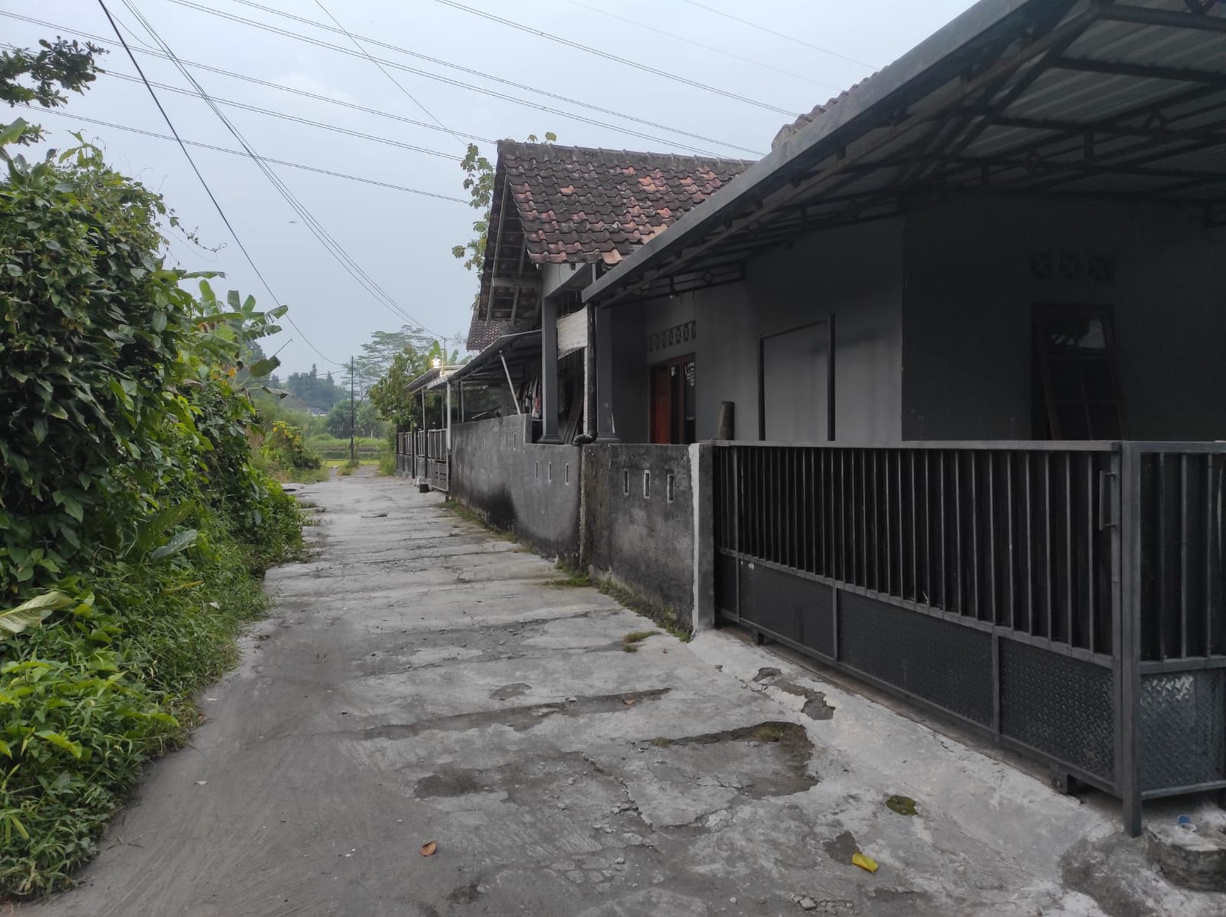 Rumah Tinggal 4 Kamar Lokasi Wedomartani Ngemplak Sleman