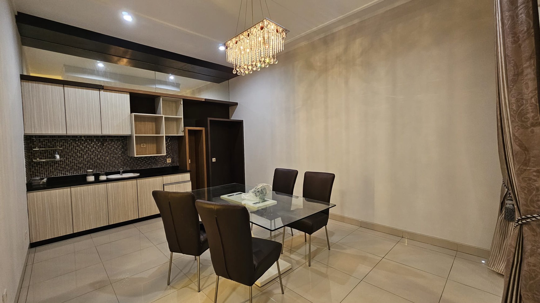 Rumah Grand Orchard Clover, Kelapa Gading, Jakarta Utara