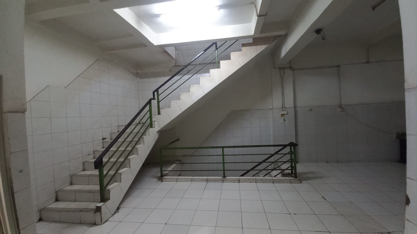Ruko Siap Pakai Di Jl RC Veteran Bintaro Jakarta Selatan