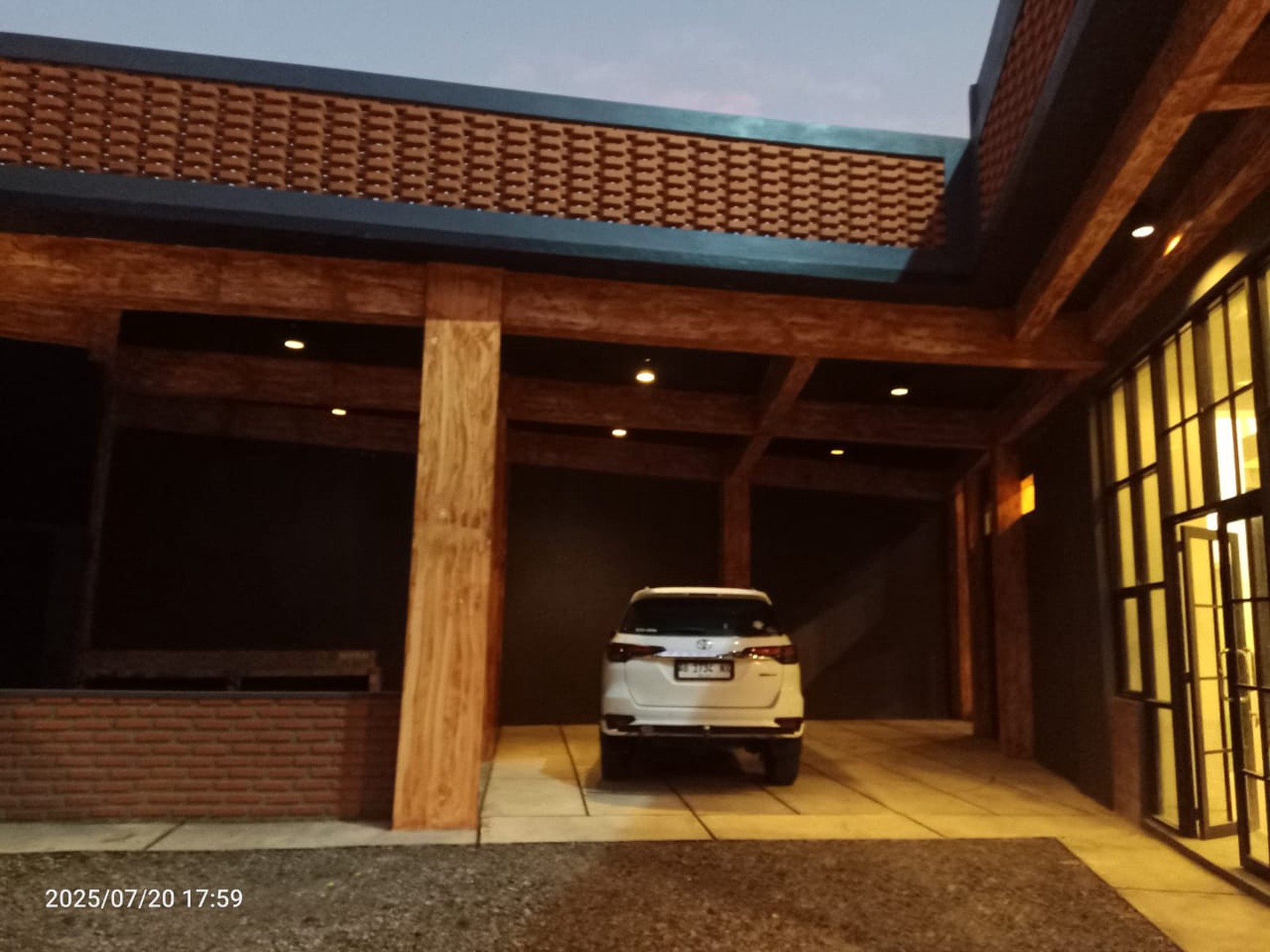 Rumah Mewah Cocok Untuk Villa View Merapi Lokasi Dekat Pasar Balerantre Turi Sleman
