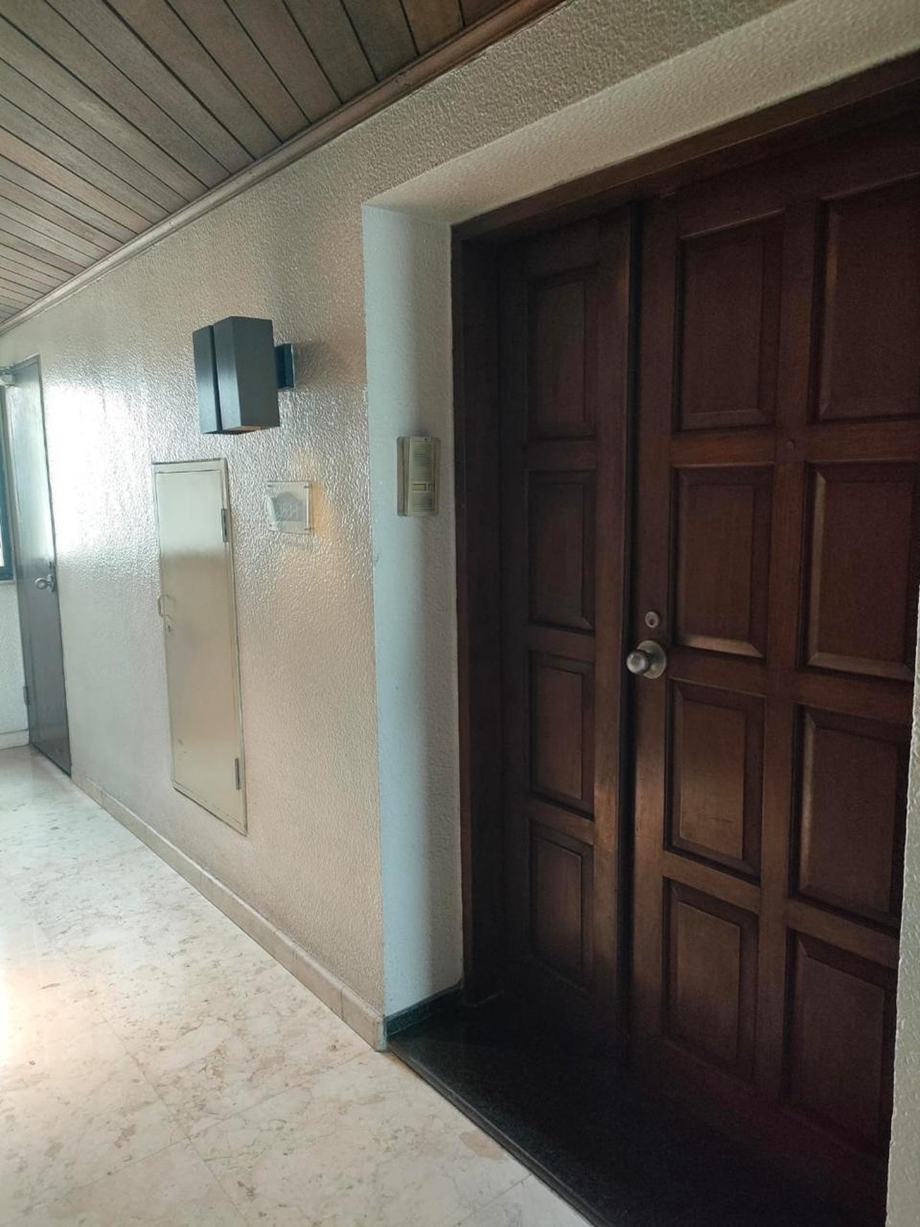 DIJUAL APARTMENT  PARK ROYAL KINGTOWEI