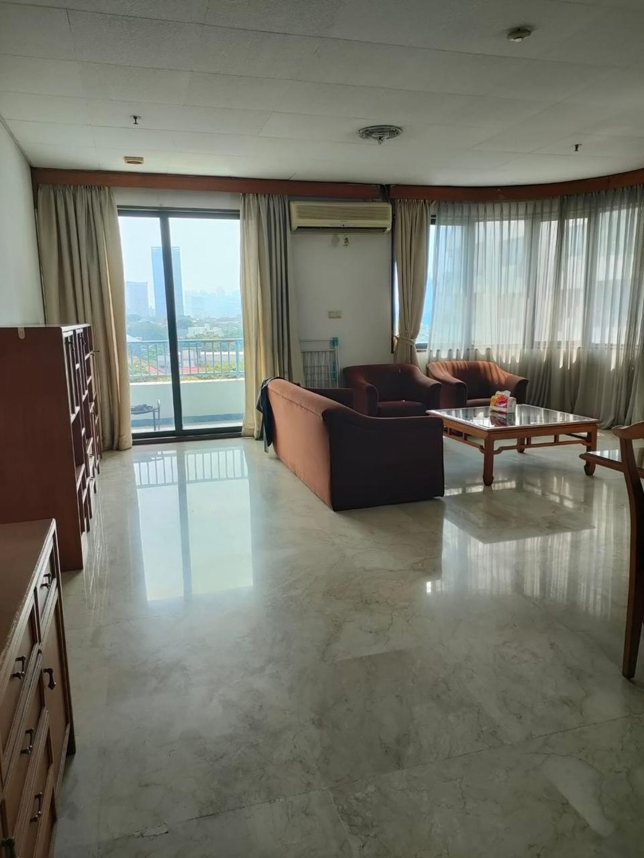 DIJUAL APARTMENT  PARK ROYAL KINGTOWEI
