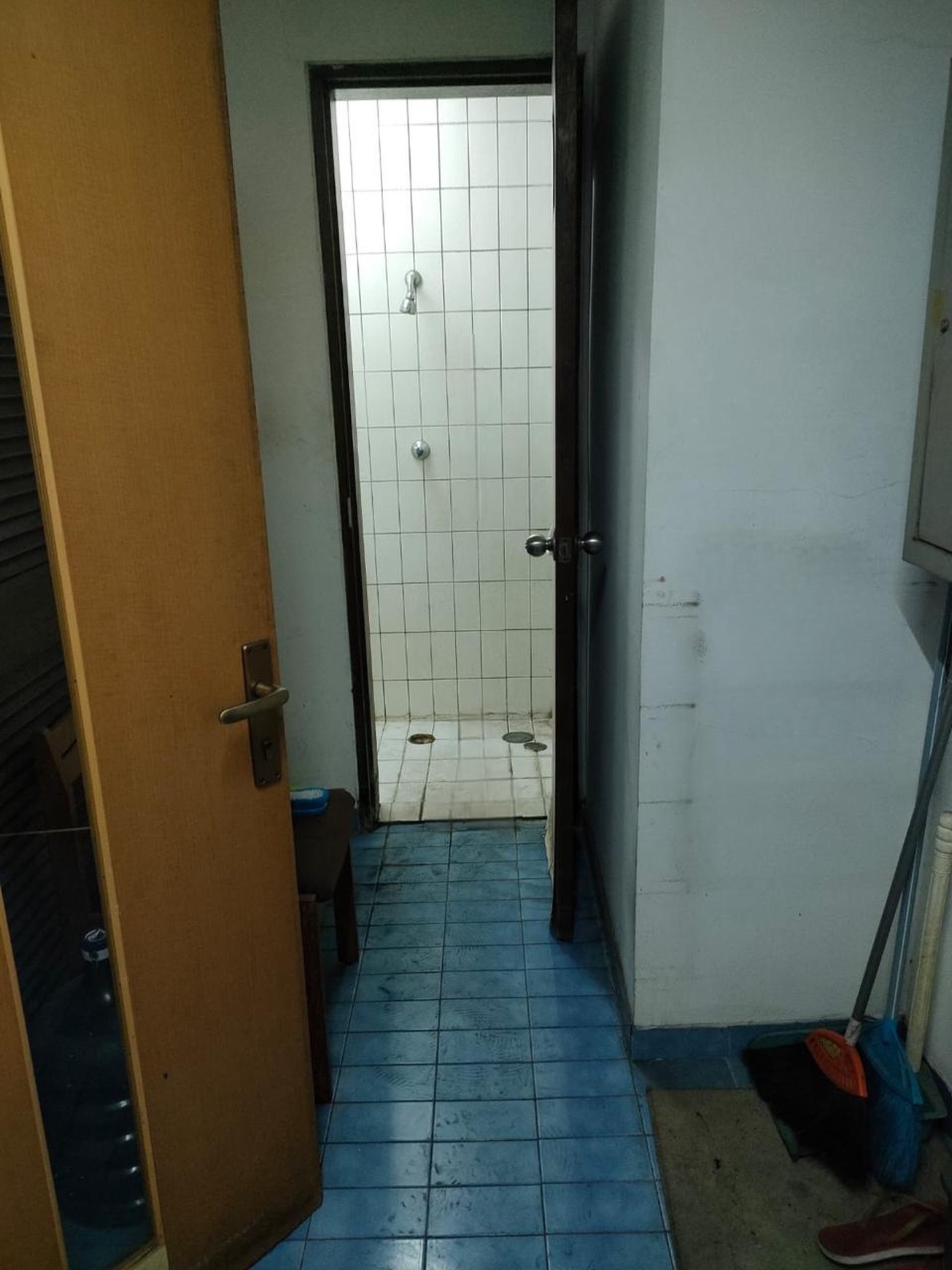 DIJUAL APARTMENT  PARK ROYAL KINGTOWEI