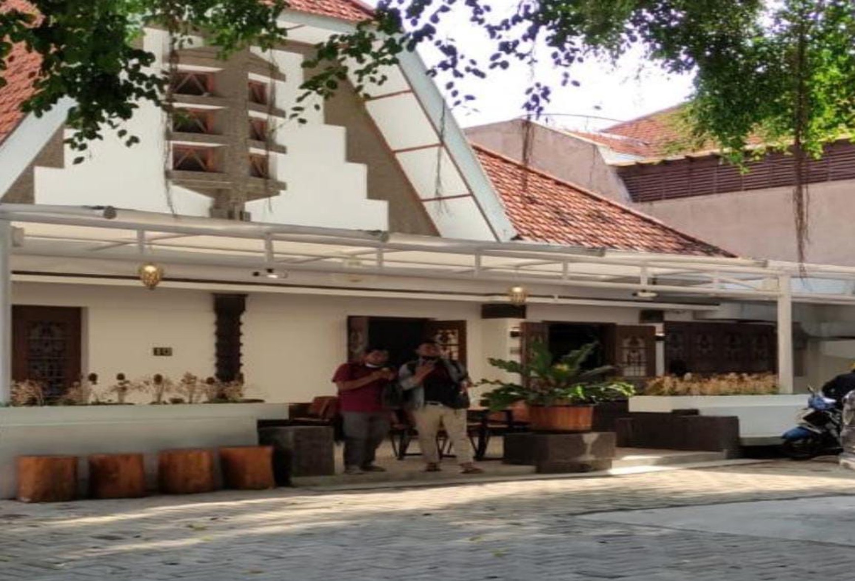 DIJUAL & SEWA RUMAH USAHA JL.PROGO - TAMAN BUNGKUL SURABAYA PUSAT