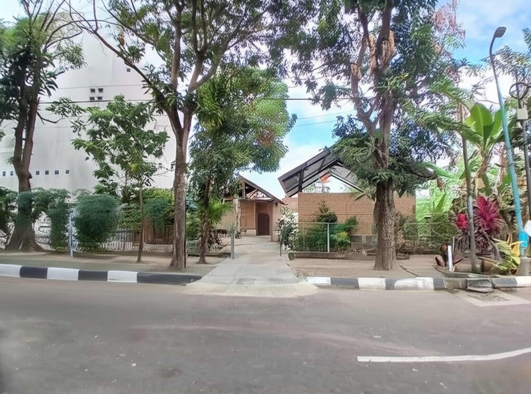 Tanah 327 Meter Persegi Lokasi Stategis Dekat Terminal Giwangan Umbulharjo Yogyakarta