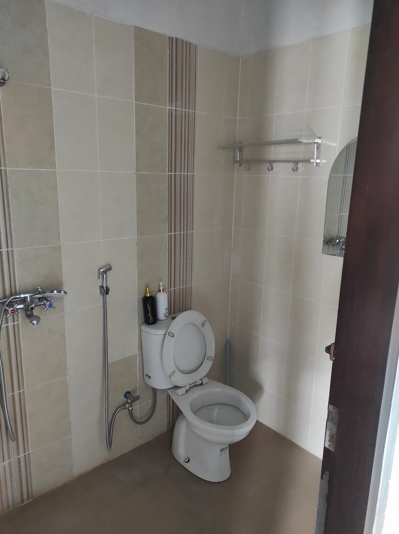 Rumah Mewah Furnish Dalam Perumahan Fasco Mansion Ngaglik Sleman 