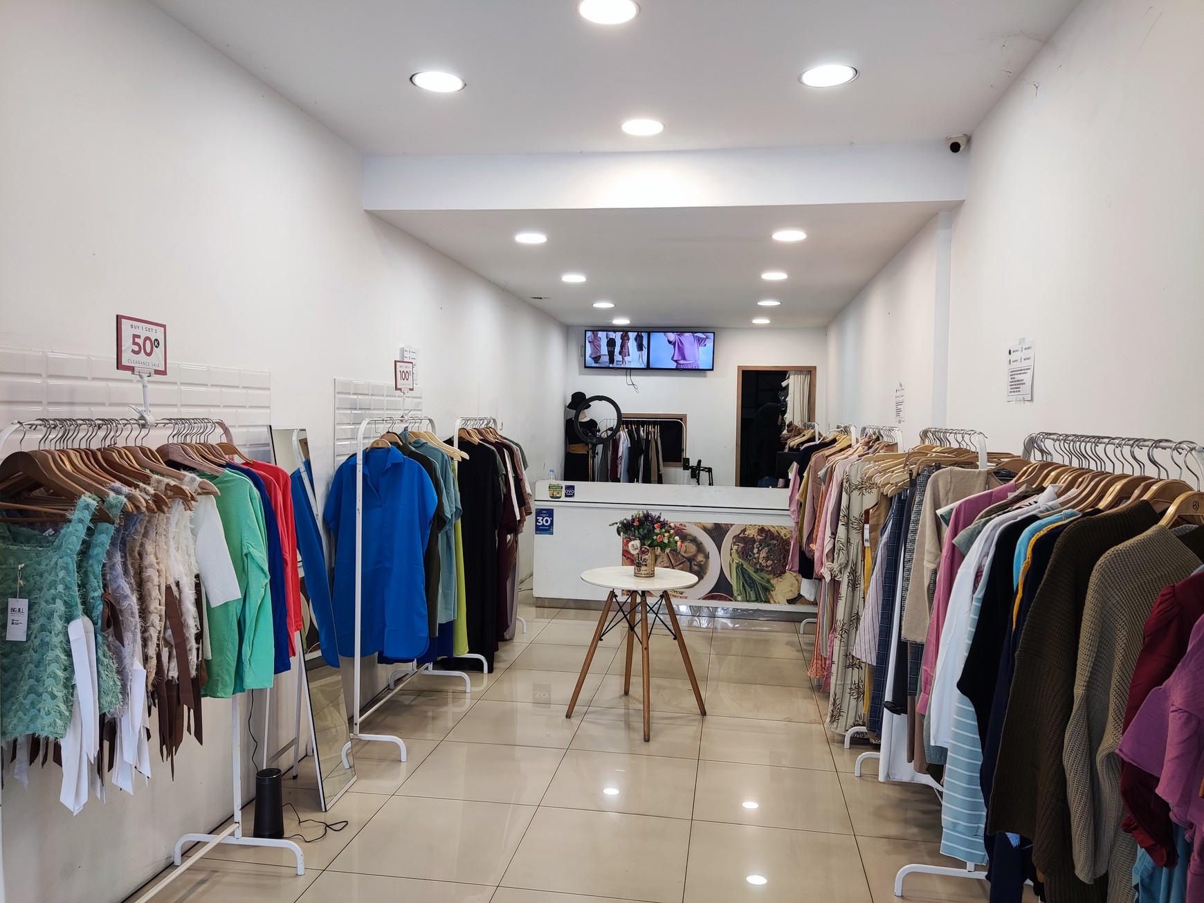STRATEGIS! Ruko Produktif 3 Lantai di Sayap Asia Afrika, Bandung!