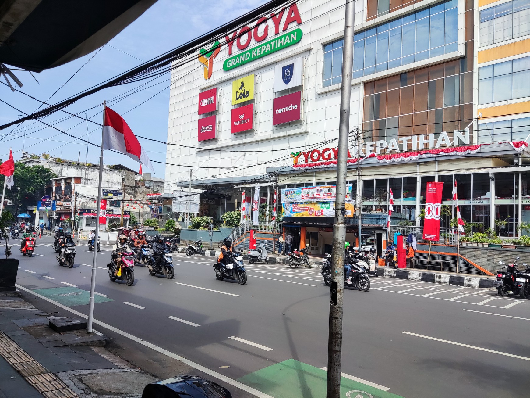 STRATEGIS! Ruko Produktif 3 Lantai di Sayap Asia Afrika, Bandung!