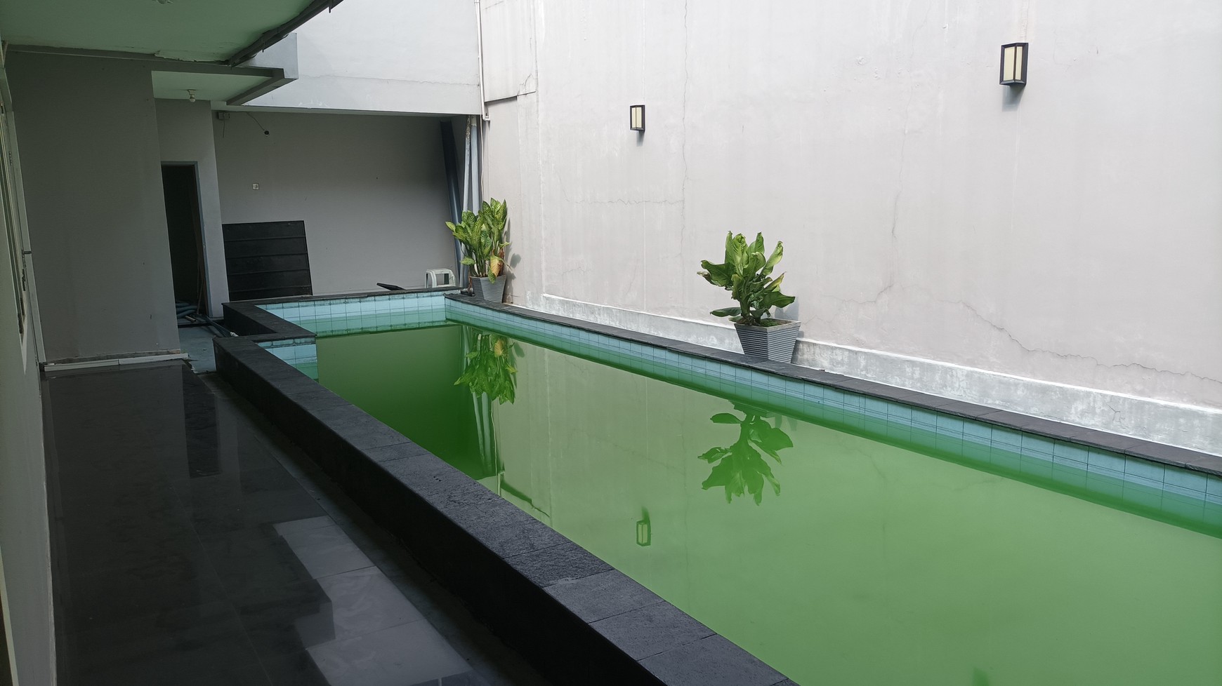 DIsewa Rumah 2 Lantai di Cikini, Jakarta Pusat