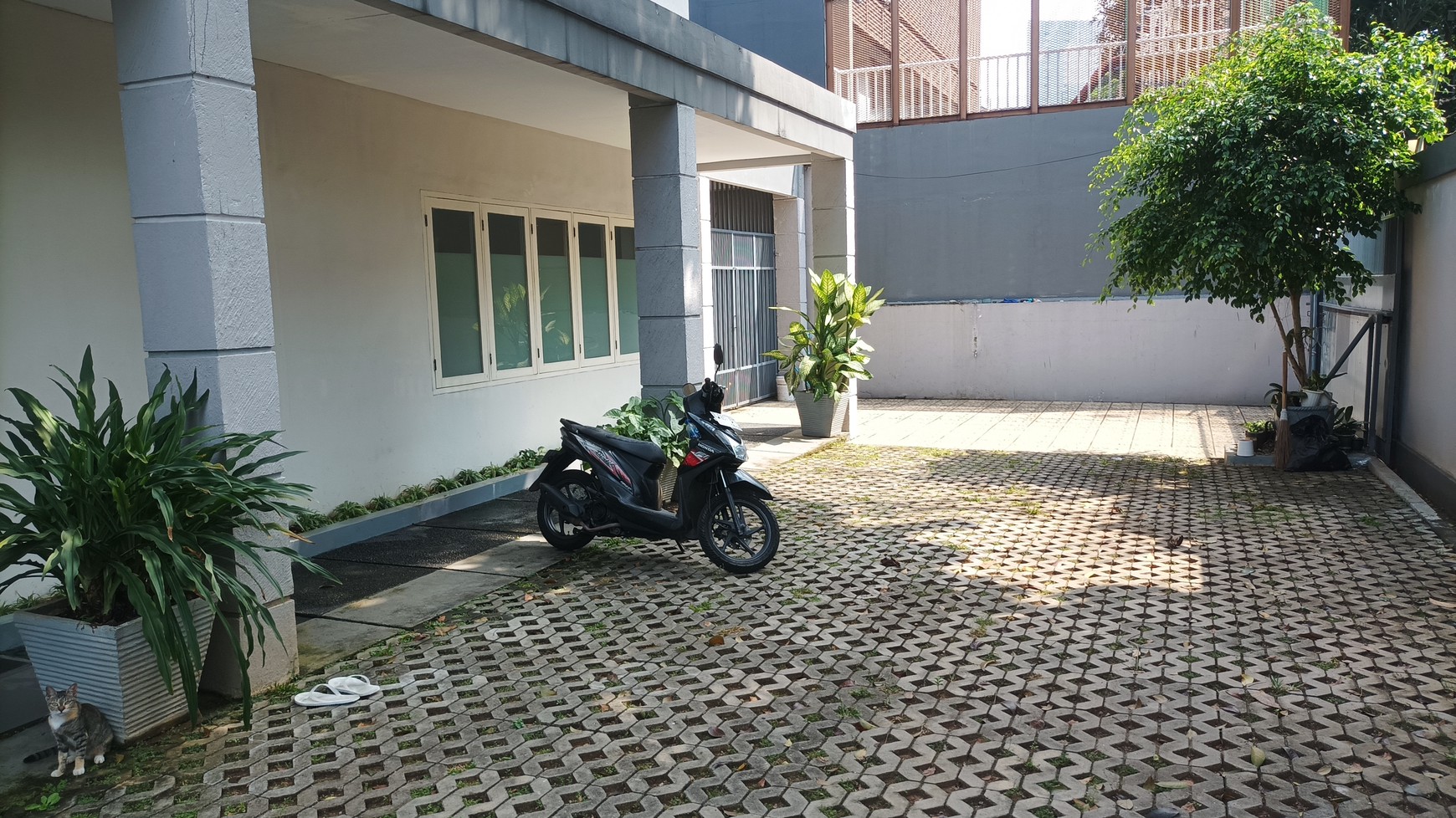 DIsewa Rumah 2 Lantai di Cikini, Jakarta Pusat