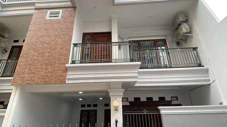 Rumah Minimalis dalam Cluster siap huni di Pondok Aren.